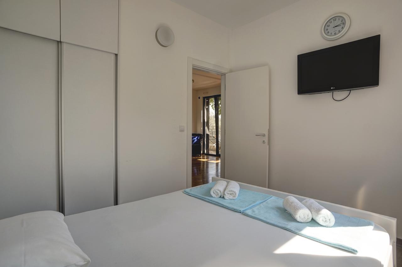 Apartments Minja Nerin Petrovac Exterior photo